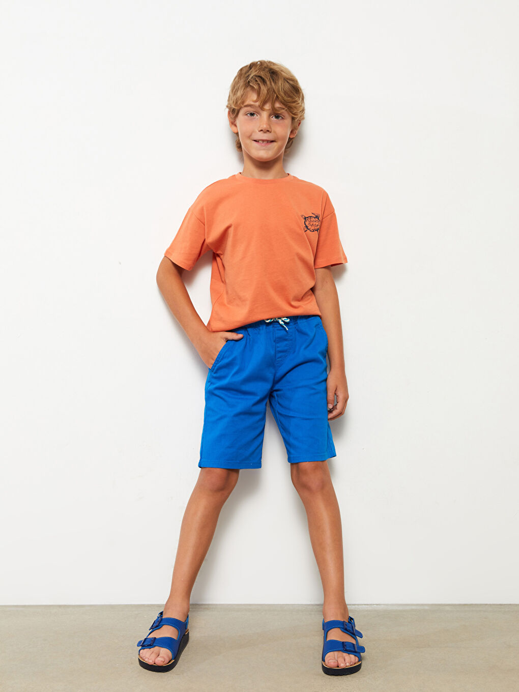 Short garçon basique en gabardine avec taille élastique-2