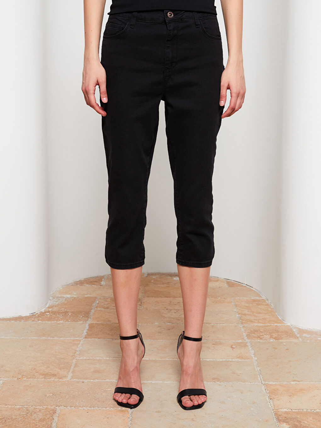 Skinny Fit Women's Straight Pocket Detailed Jean Capri -S2G076Z8-J0F