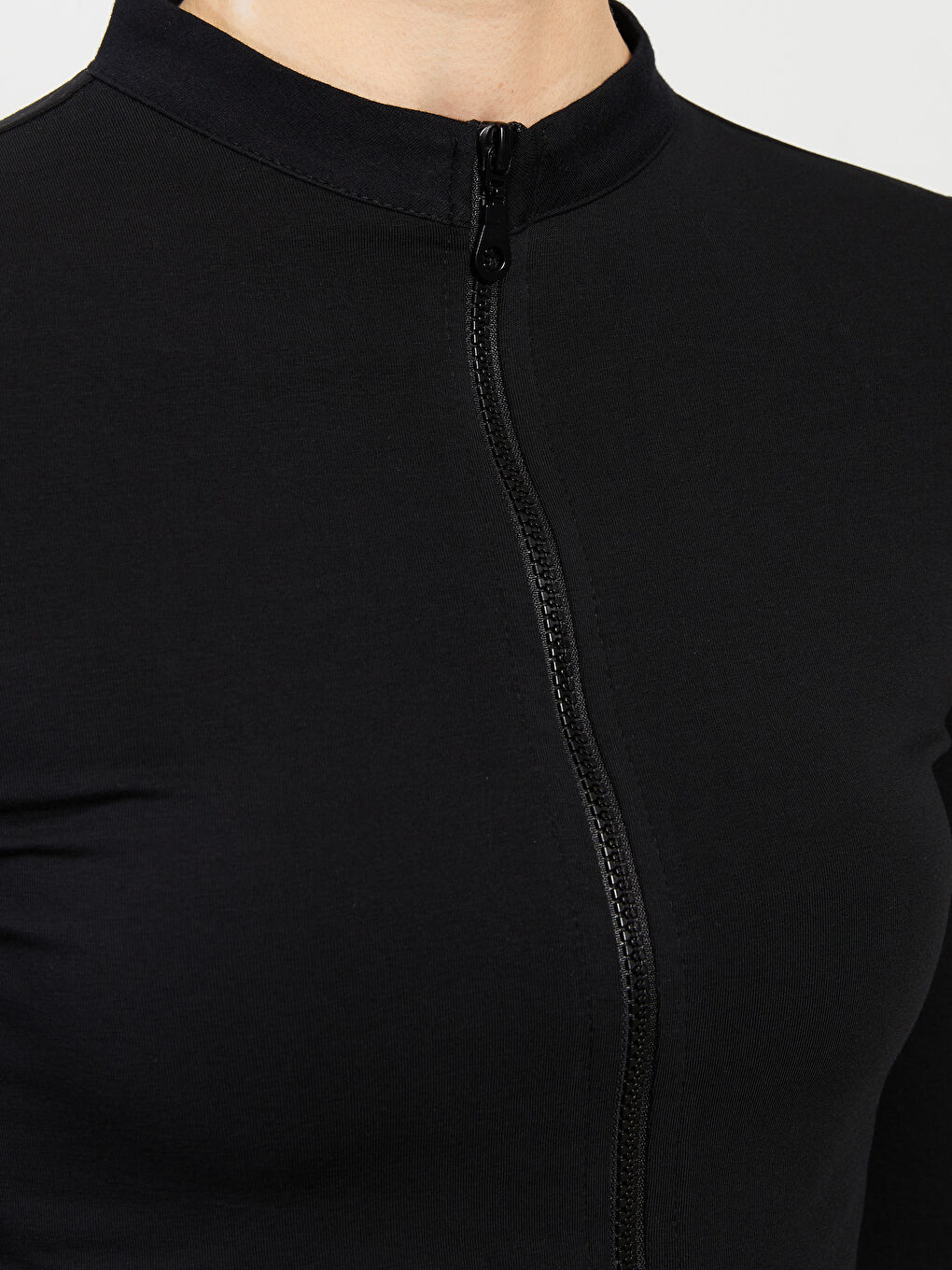 Siyah Dik Yaka Düz Uzun Kollu Crop Kadın Hırka-3