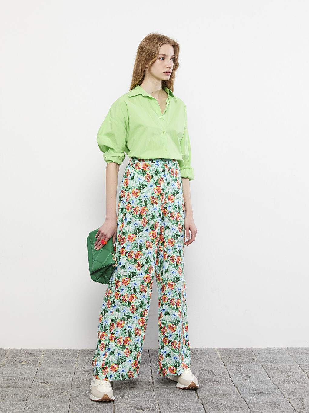 LC Waikiki Elastic Waist Patterned Viscose Women Trousers -S2G149Z8-LRR