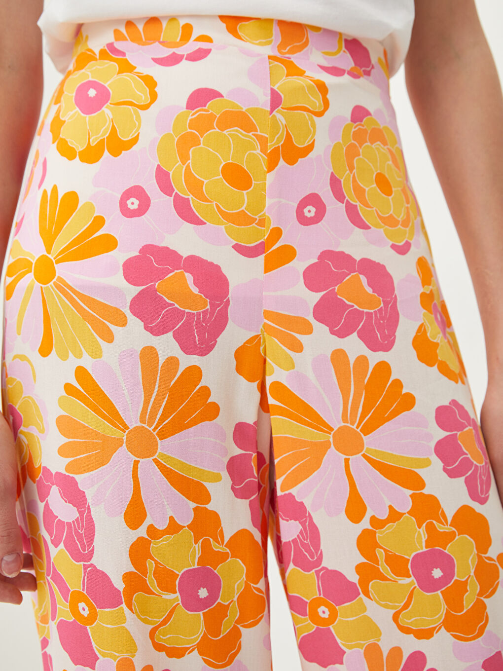 Elastic Waist Patterned Viscose Women Trousers-2