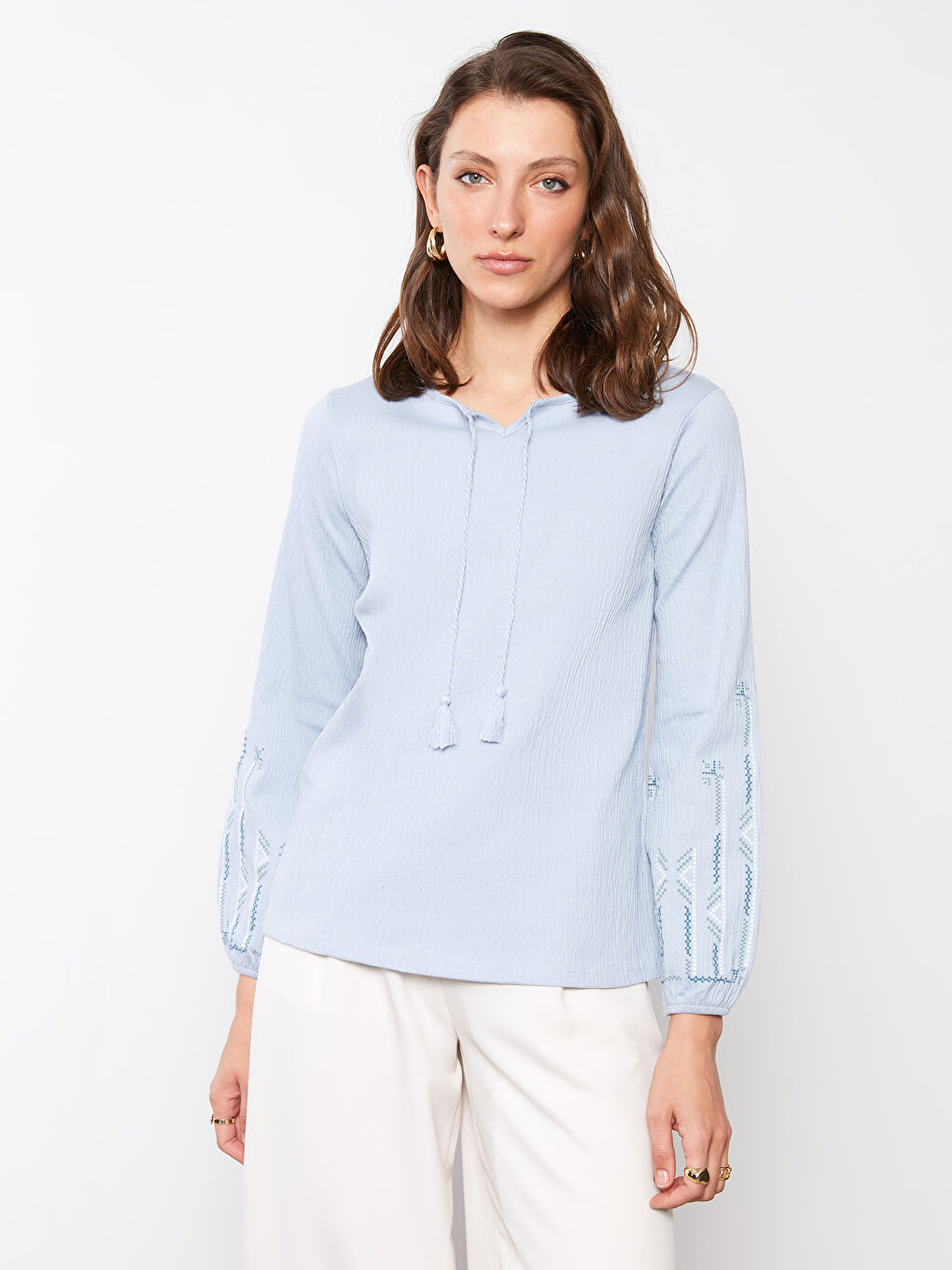 Turkuaz Bağlamalı Yaka Baskılı Uzun Kollu Kadın Bluz