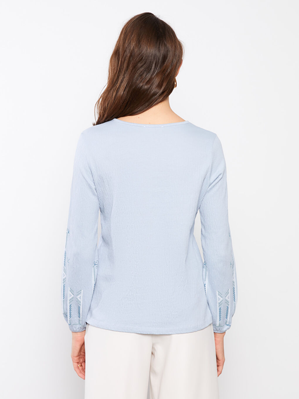 Turkuaz Bağlamalı Yaka Baskılı Uzun Kollu Kadın Bluz-4