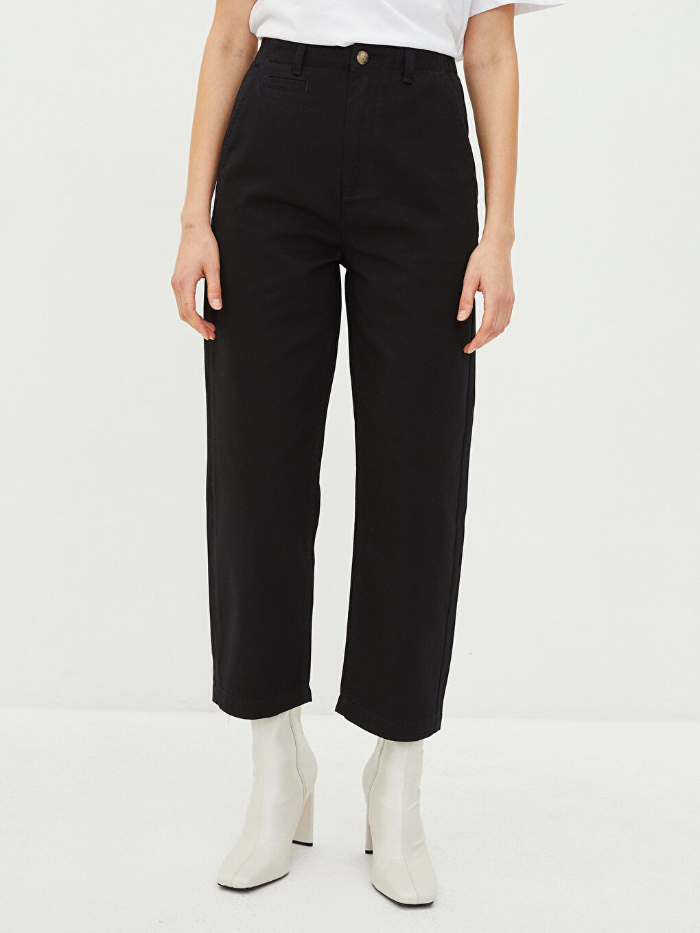 Siyah Yüksek Bel Standart Fit Cep Detaylı Kadın Jean Pantolon-2