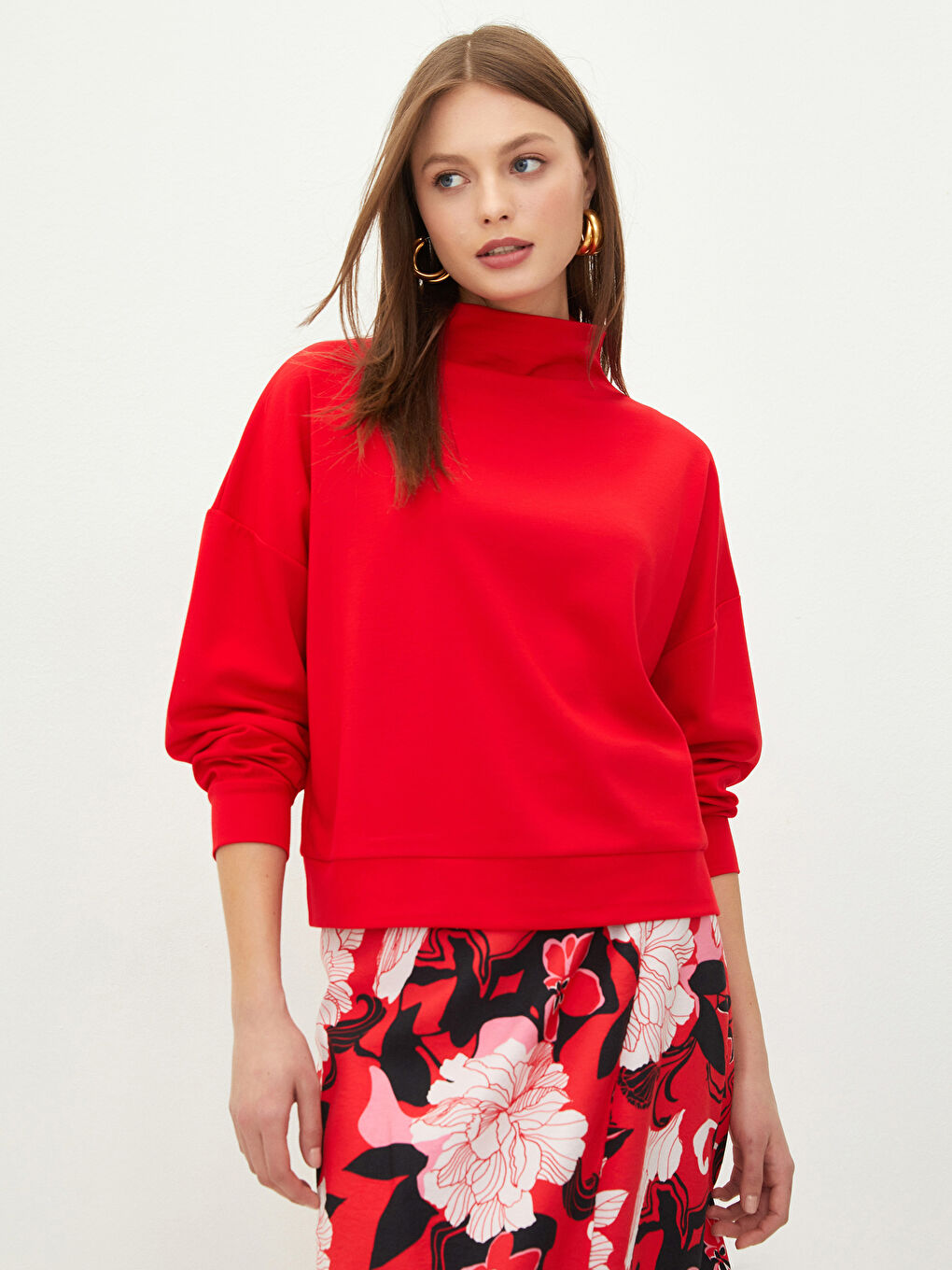 Kırmızı Dik Yaka Düz Uzun Kollu Kadın Sweatshirt