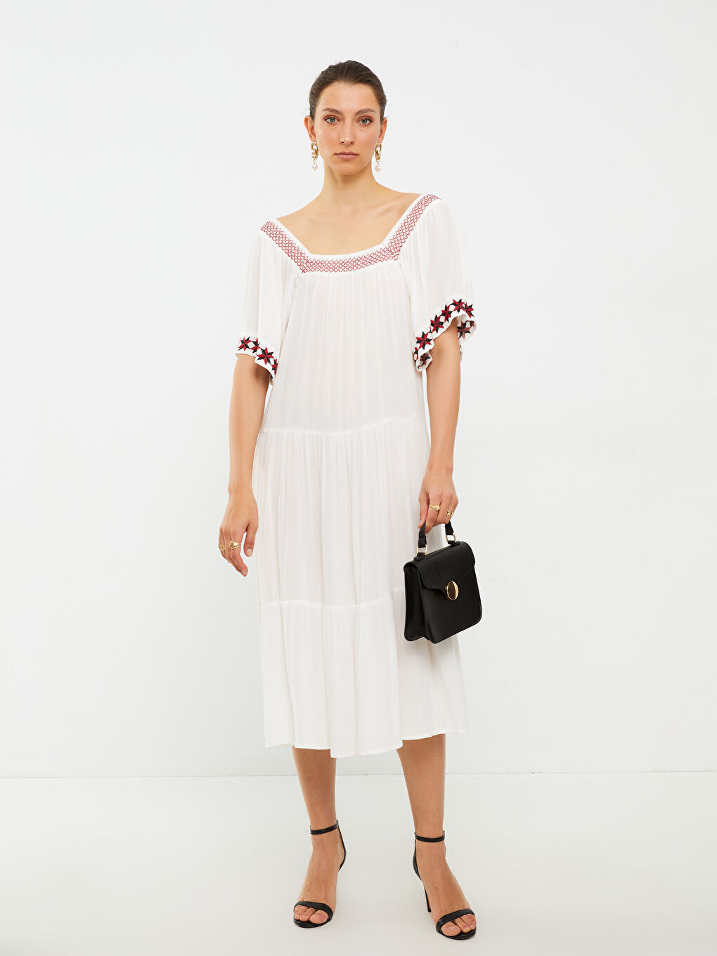 LCWAIKIKI Classic Boat Collar Embroidered Short Sleeve Viscose Women's Dress -S2G250Z8-EEW