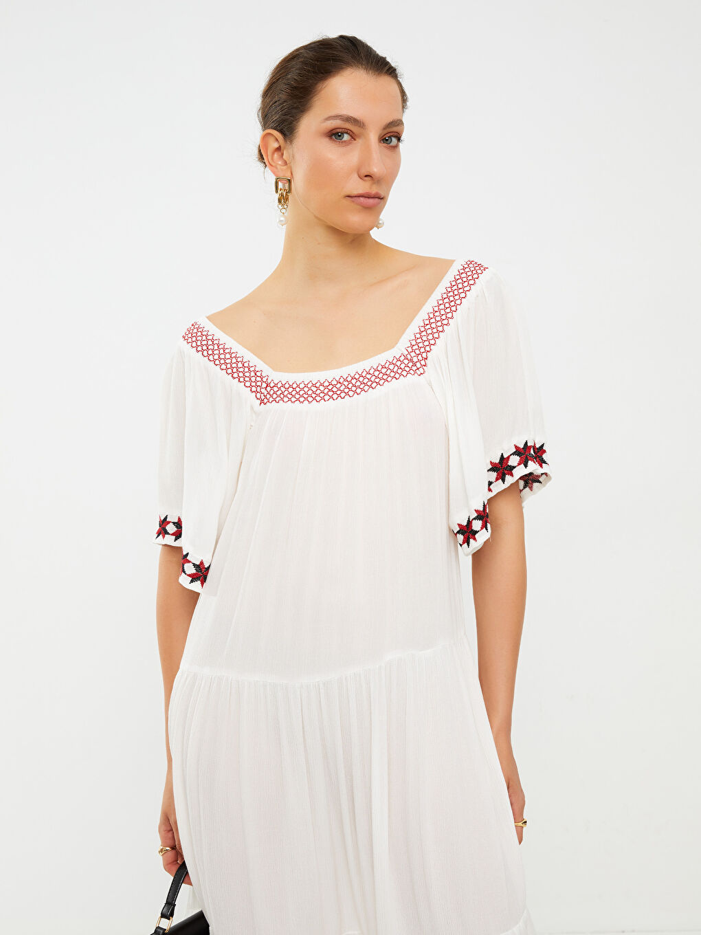 LCWAIKIKI Classic Boat Collar Embroidered Short Sleeve Viscose Women's Dress -S2G250Z8-EEW