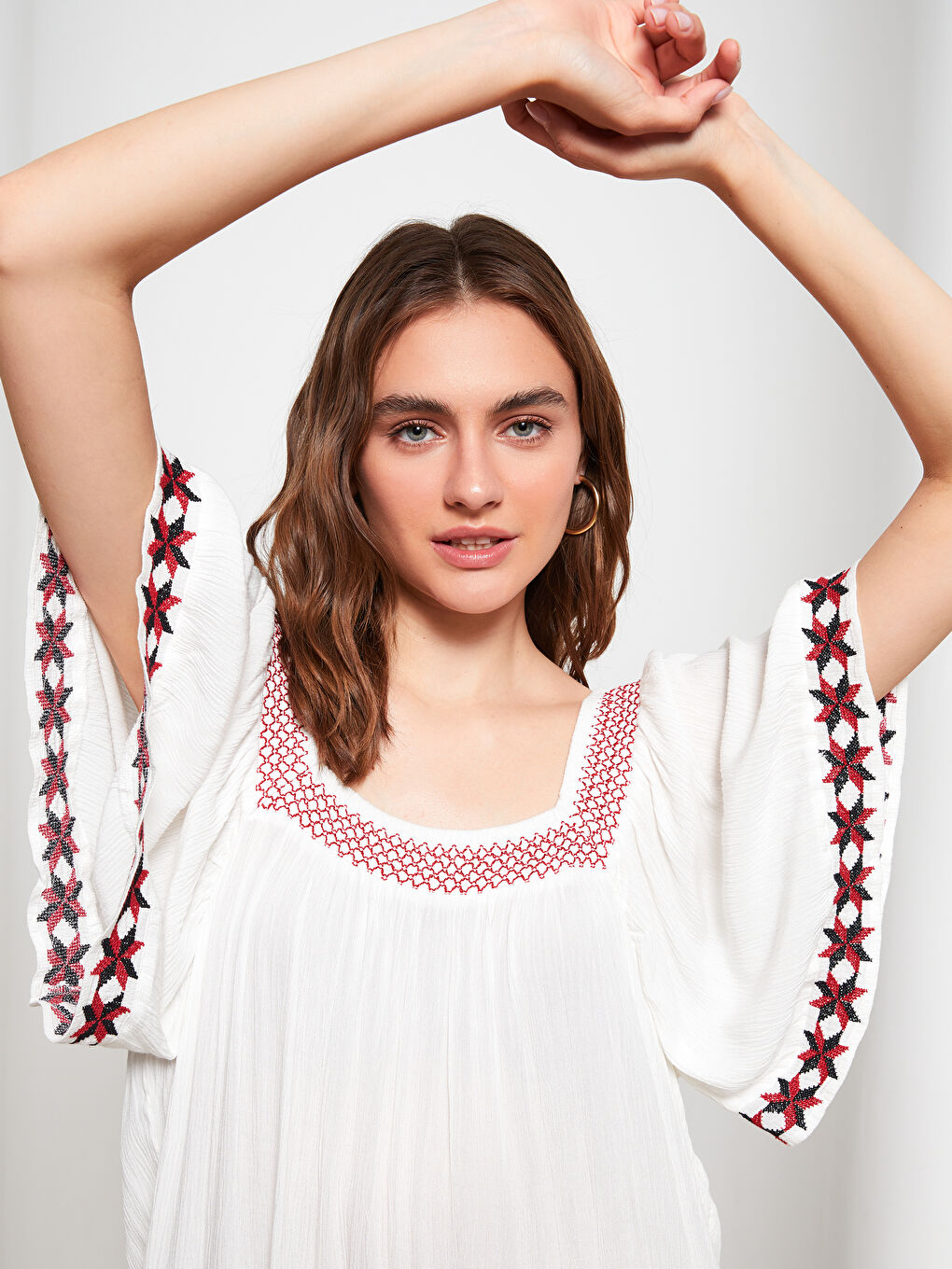 LCWAIKIKI Classic Boat Collar Embroidered Short Sleeve Viscose Women's Dress -S2G250Z8-EEW
