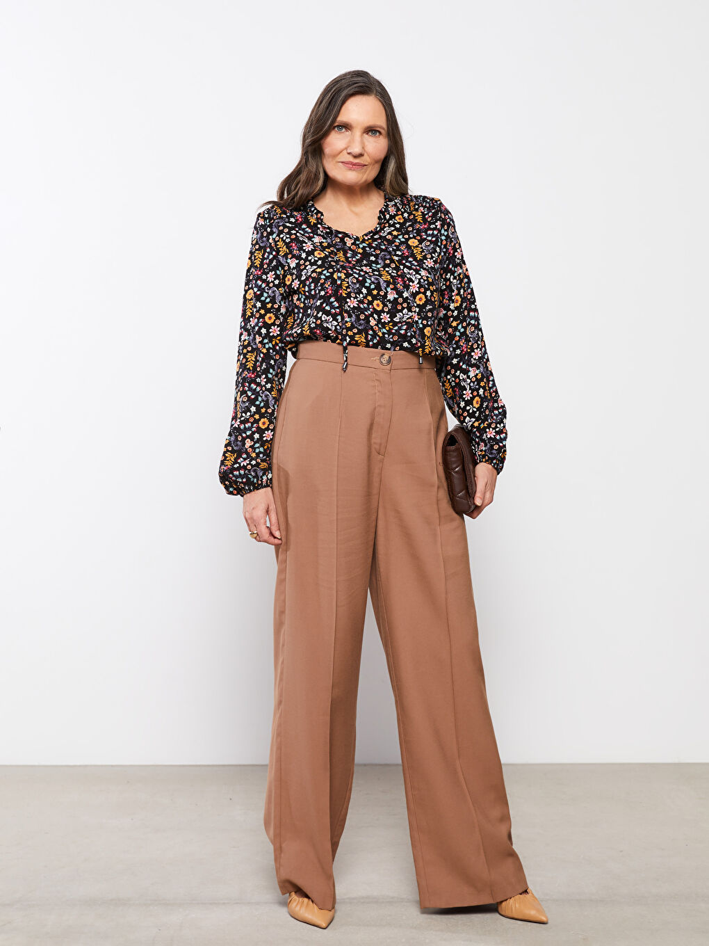 Karışık Bağlamalı Yaka Çiçekli Uzun Kollu Viskon Kadın Bluz