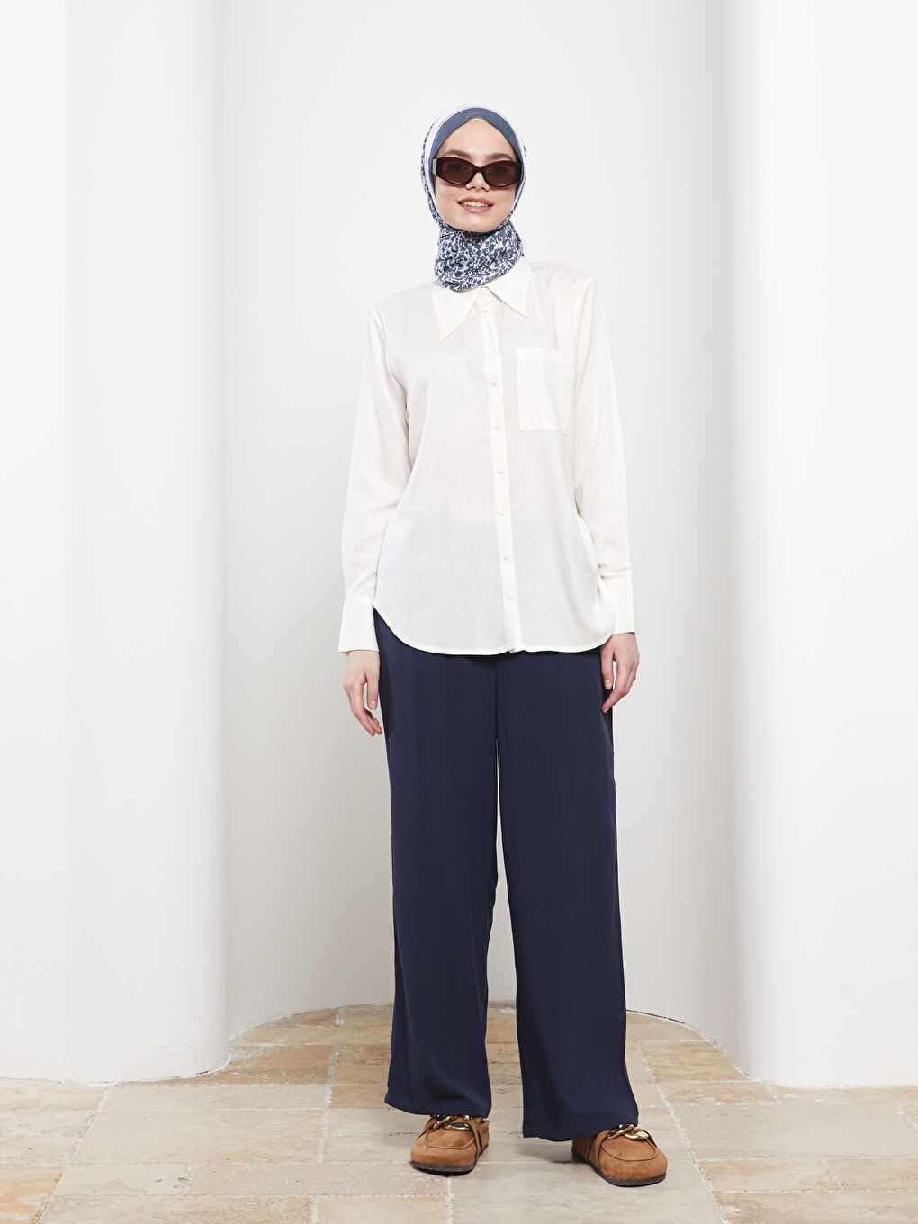 Desenli Kadın Şal-1