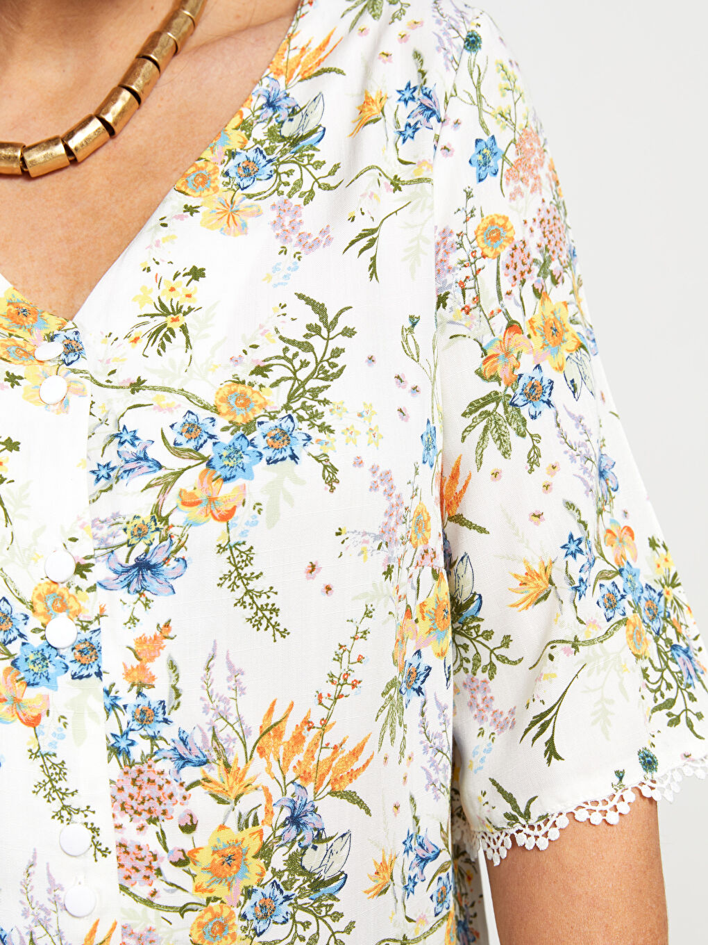 V Neck Floral Short Sleeve Viscose Women Shirt-3