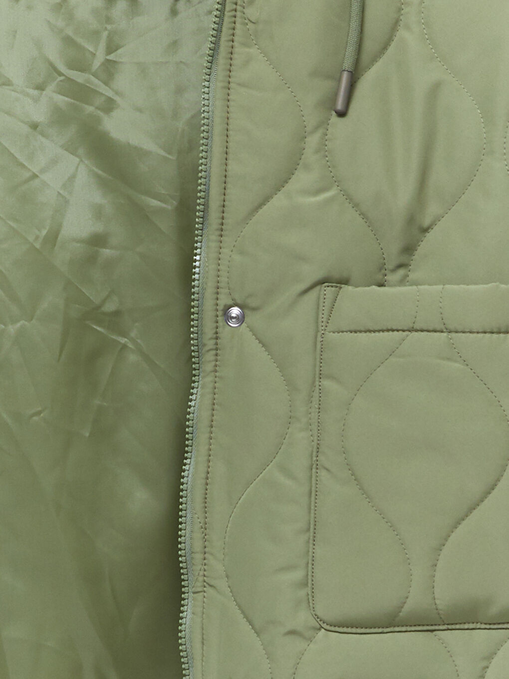 Haki Kapüşonlu Kapitone Kadın Şişme Mont-8