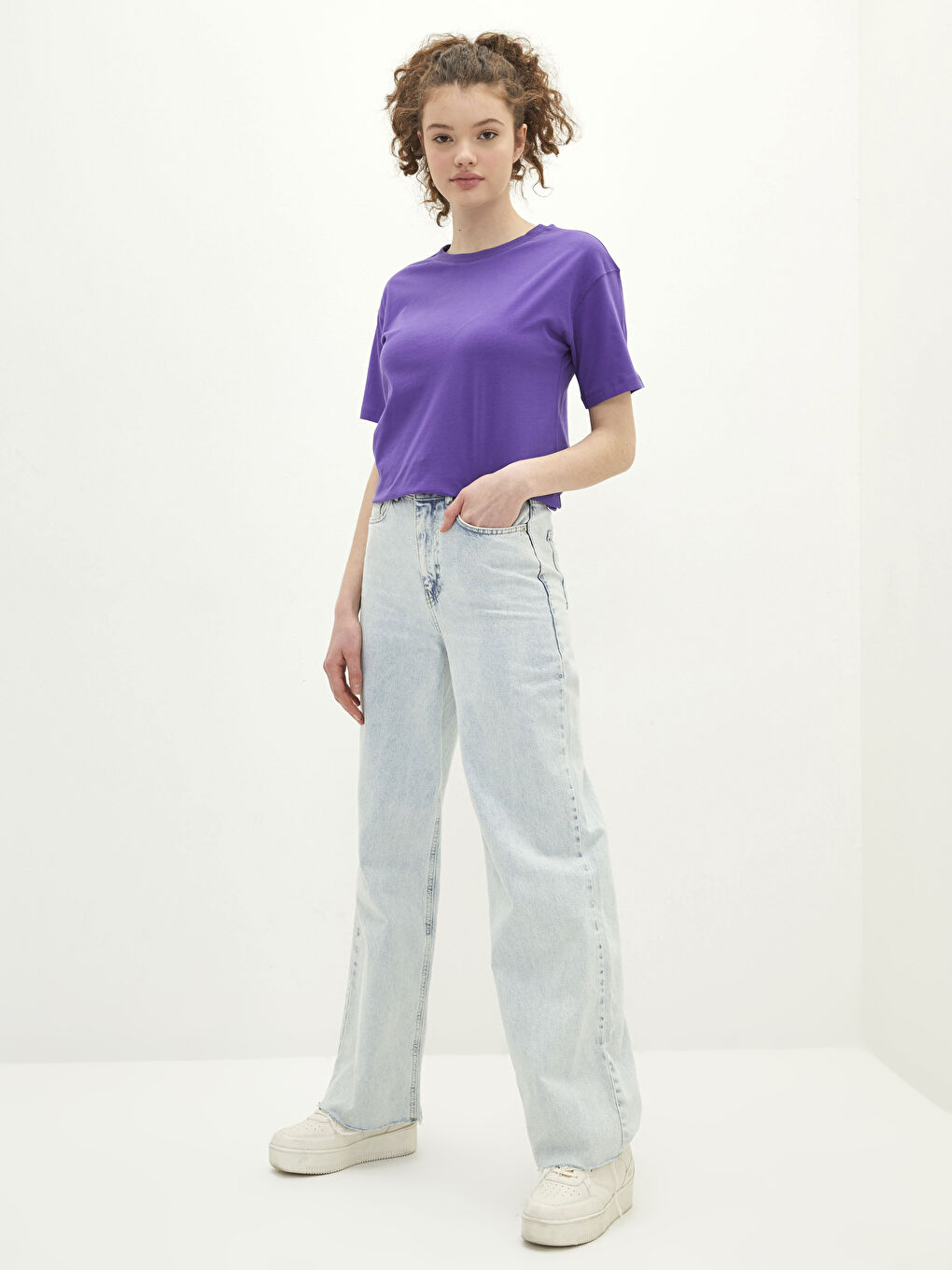 تي شيرت قطن كم قصير ياقة دائرية للسيدات-1