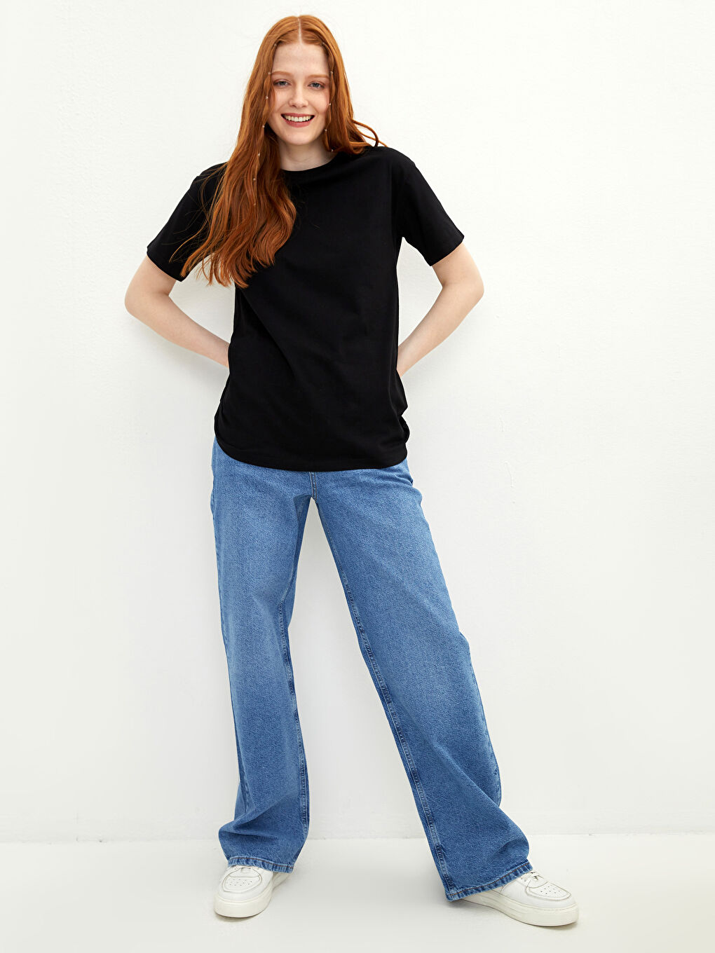 تي شيرت قطن كم قصير ياقة دائرية للسيدات-2