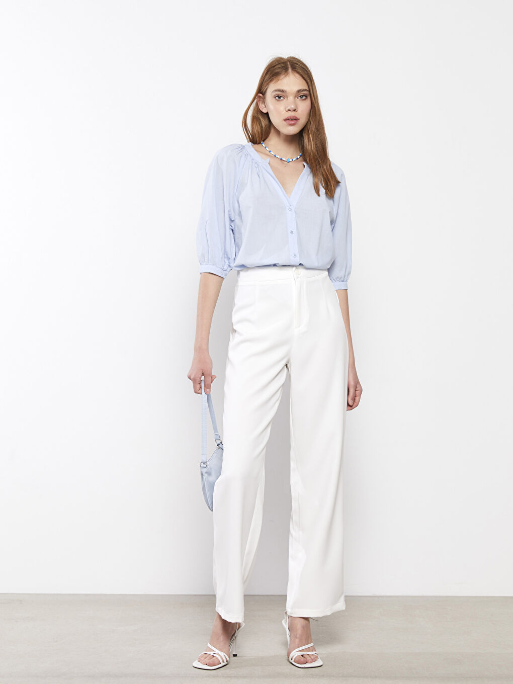 Beyaz Kadın Rahat Kalıp Düz Pantolon