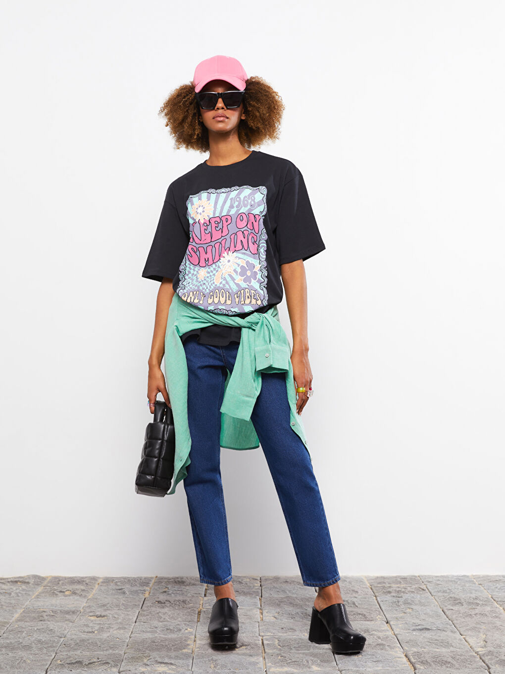 Футболка с круглым вырезом, с принтом, с коротким рукавом, из хлопка, для женщин