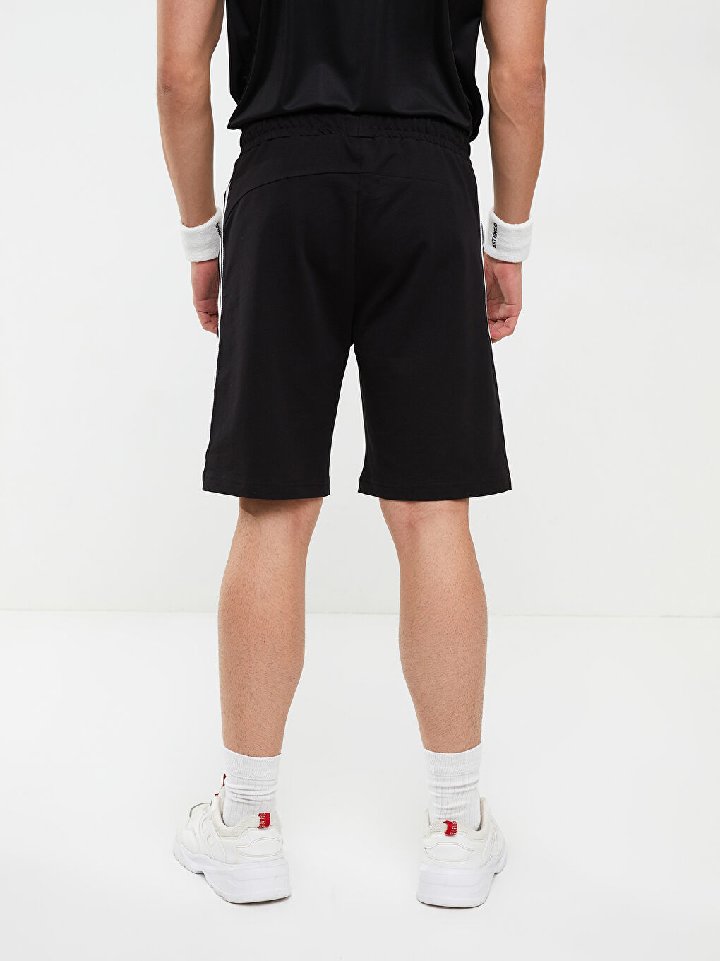 شورت رياضي عادي للرجال-2