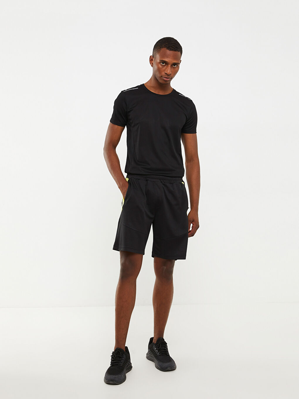 Siyah Standart Kalıp Erkek Spor Şort-2