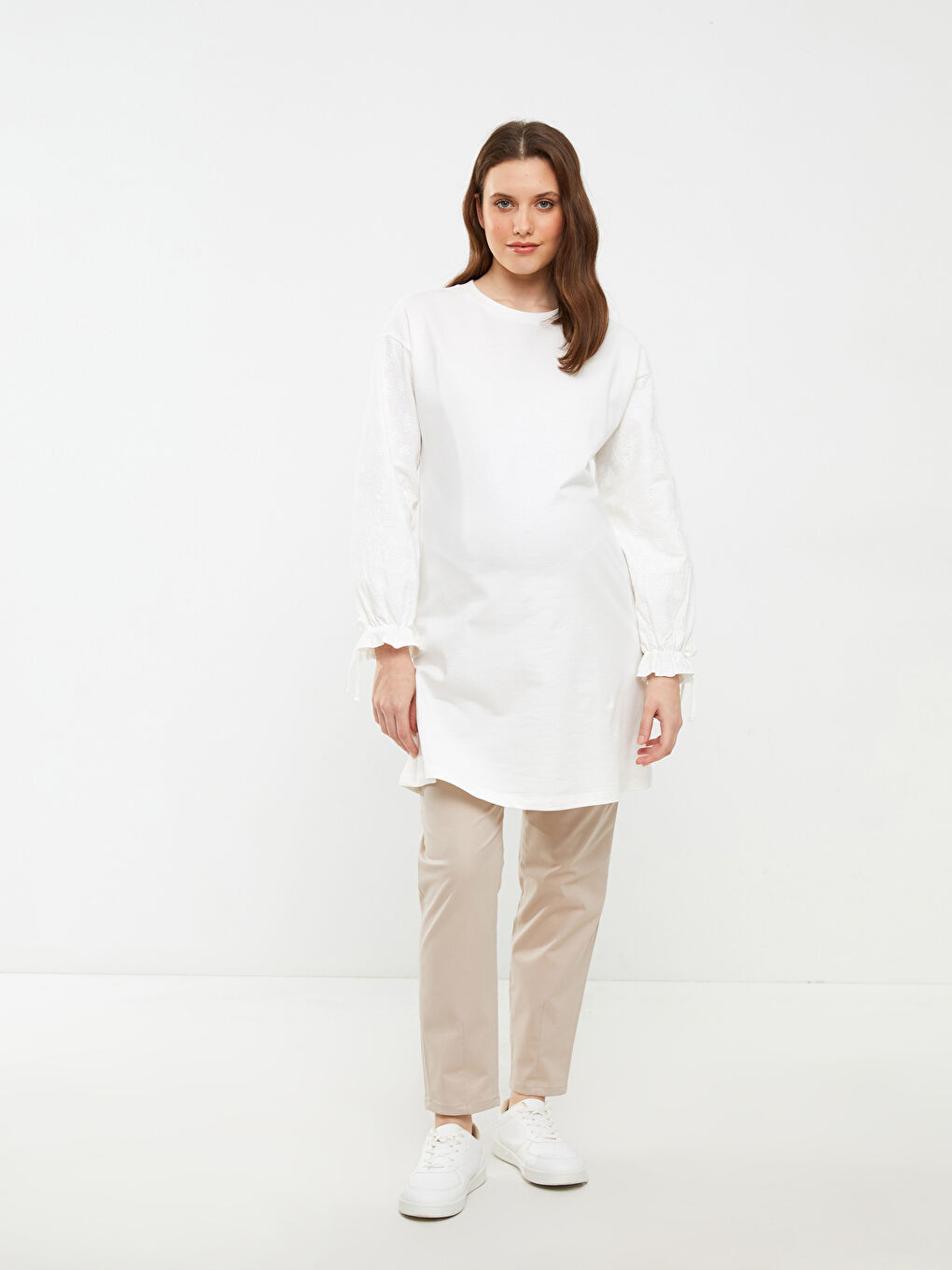 Ekru Bisiklet Yaka Nakışlı Uzun Kollu Hamile Sweatshirt Tunik-1