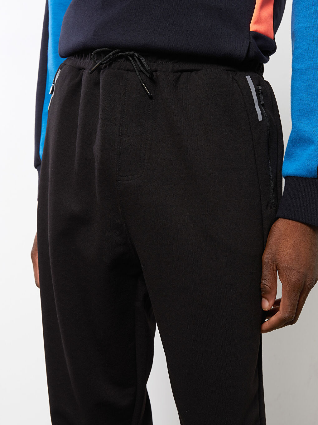 بنطلون رياضي للرجال بقصة عادية-4