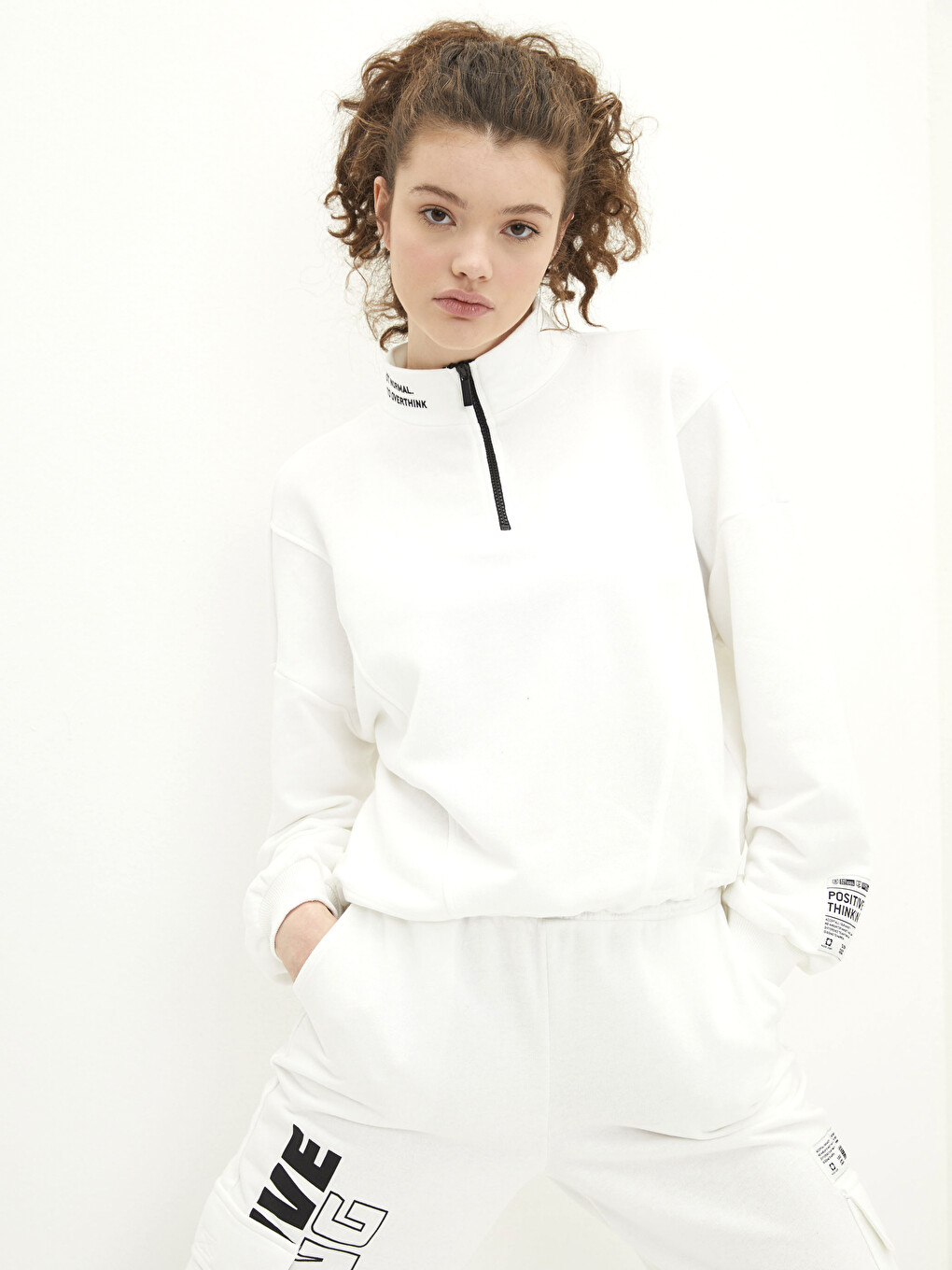 Long Sleeve Women's Sweatshirt with Stand Up Collar Letter Print