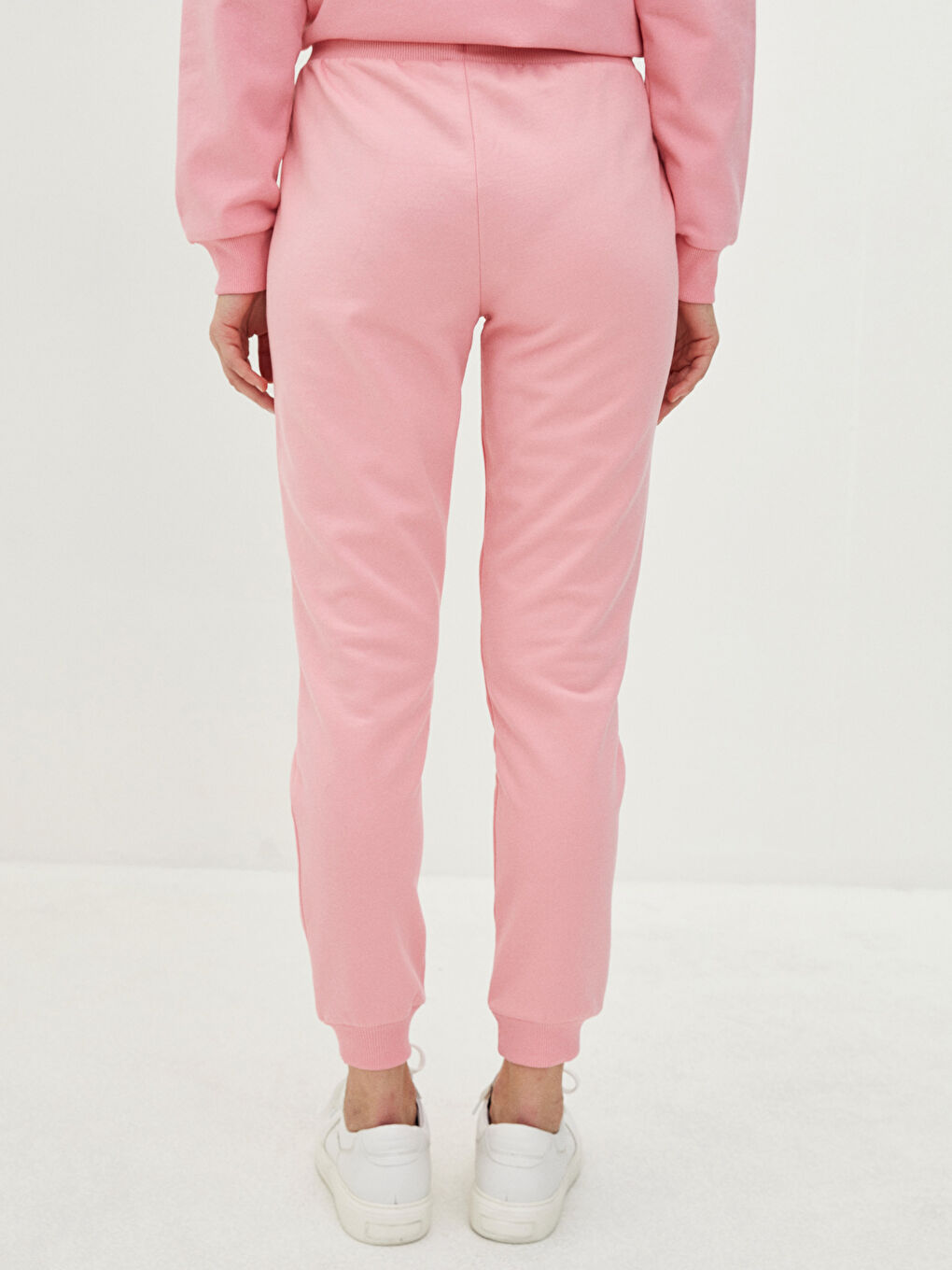 Әйелдерге арналған серпімді белдік әріп принтті қалтасы бар спорттық шалбар-3