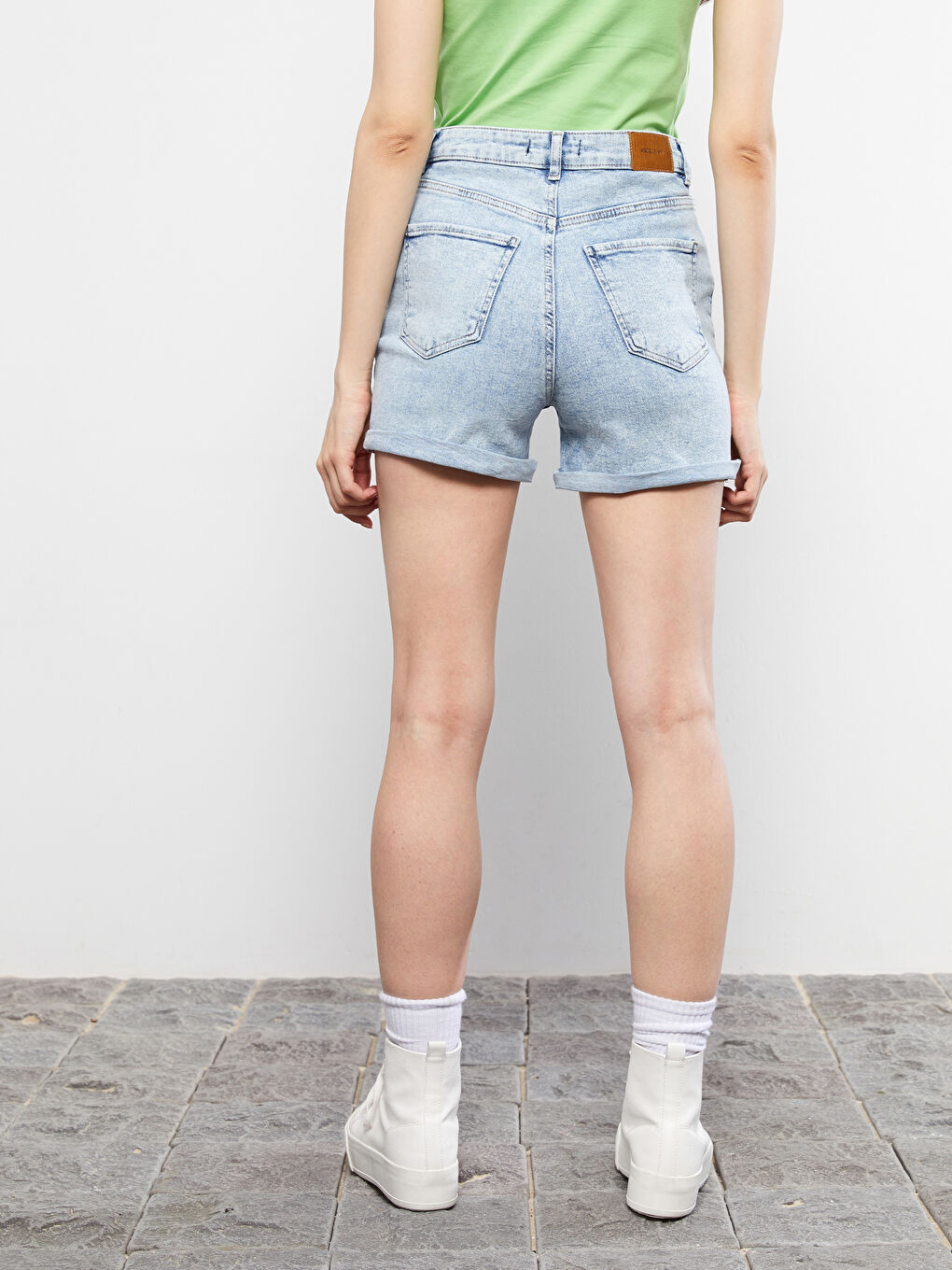 Standard Fit Straight Pocket Detailed Women's Jean Shorts -S2G716Z8-S5W
