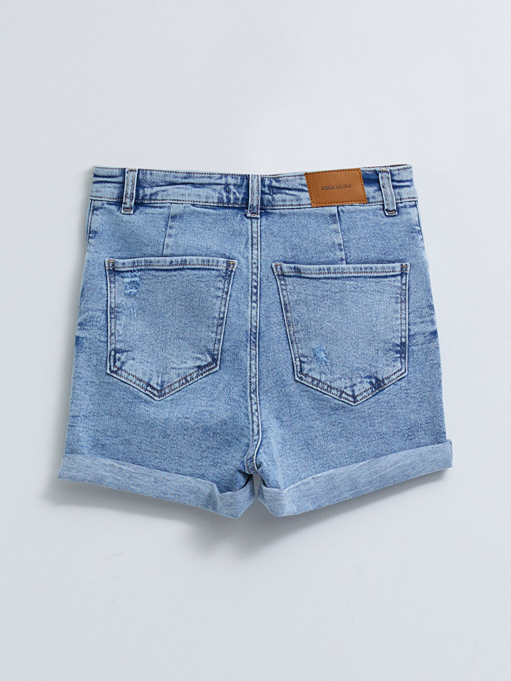 Mavi Standart Fit Düz Cep Detaylı Kadın Jean Şort-6