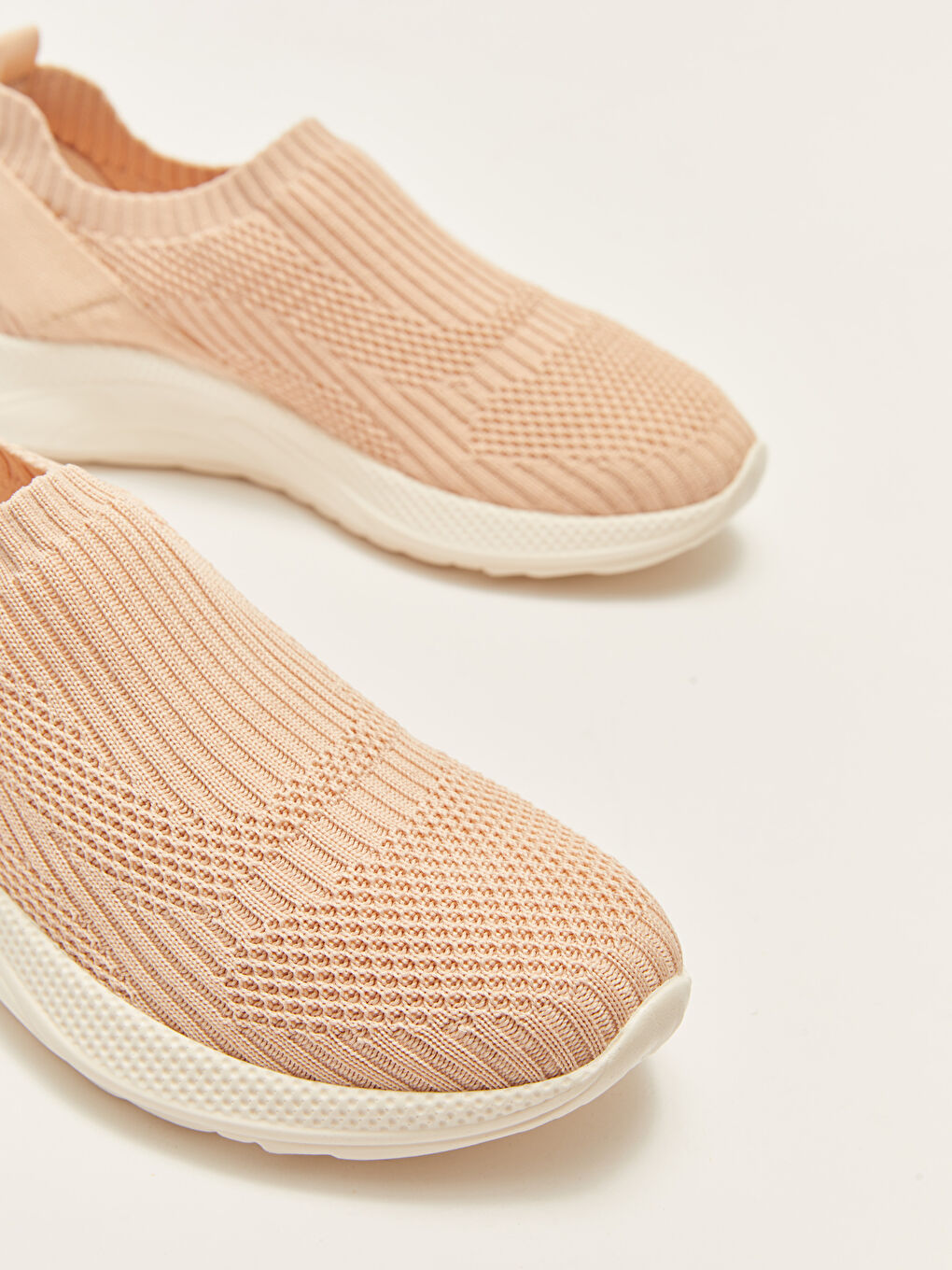 Pembe File Detaylı Kalın Tabanlı Kadın Aktif Spor Ayakkabı-2