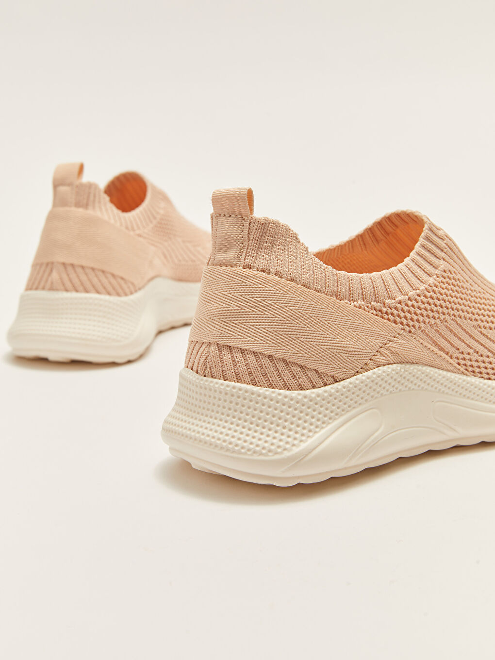 Pembe File Detaylı Kalın Tabanlı Kadın Aktif Spor Ayakkabı-4