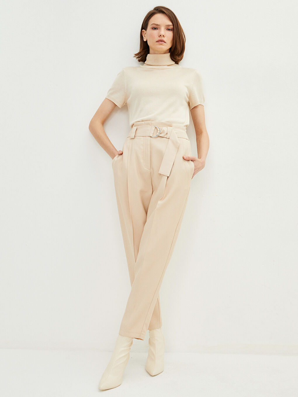 LCW Vision High Waist Comfortable Fit Women's Carrot Trousers with Straight Pocket Detail -S2G866Z8-S3X