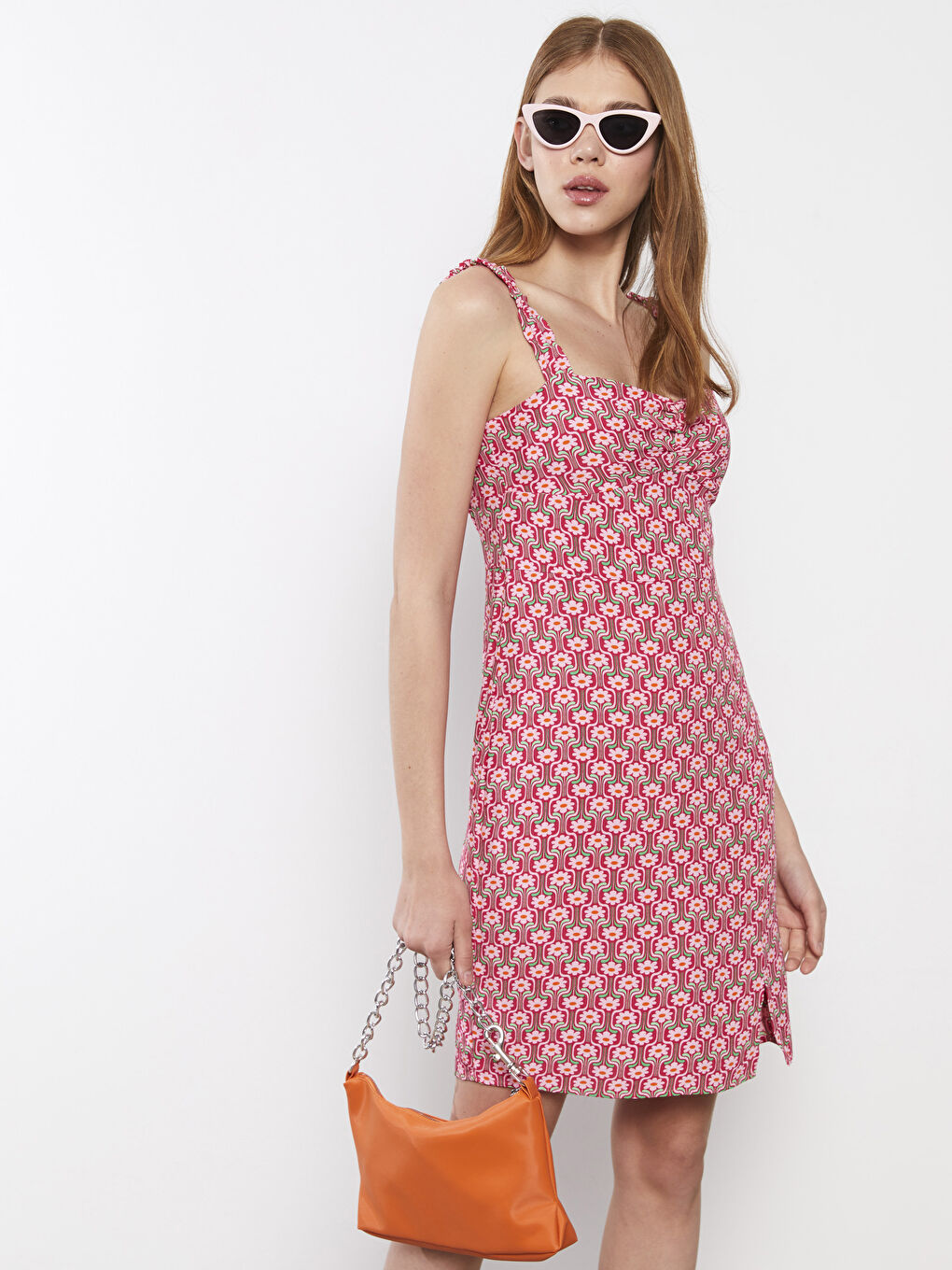 Pembe Kalp Yaka Desenli Askılı Viskon Kadın Elbise-1