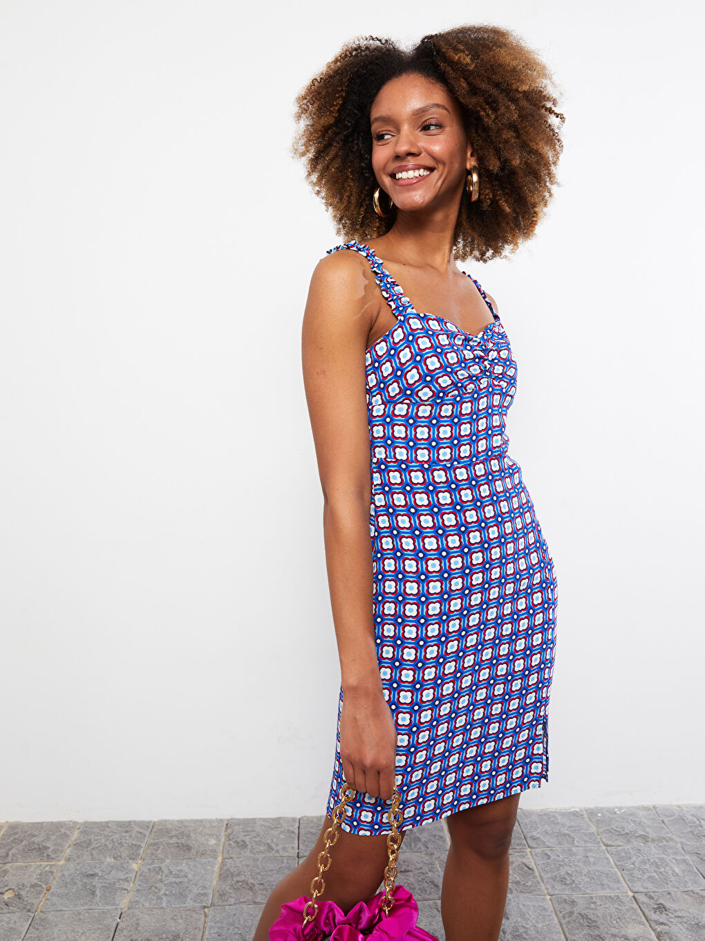 Mavi Kalp Yaka Desenli Askılı Viskon Kadın Elbise-3