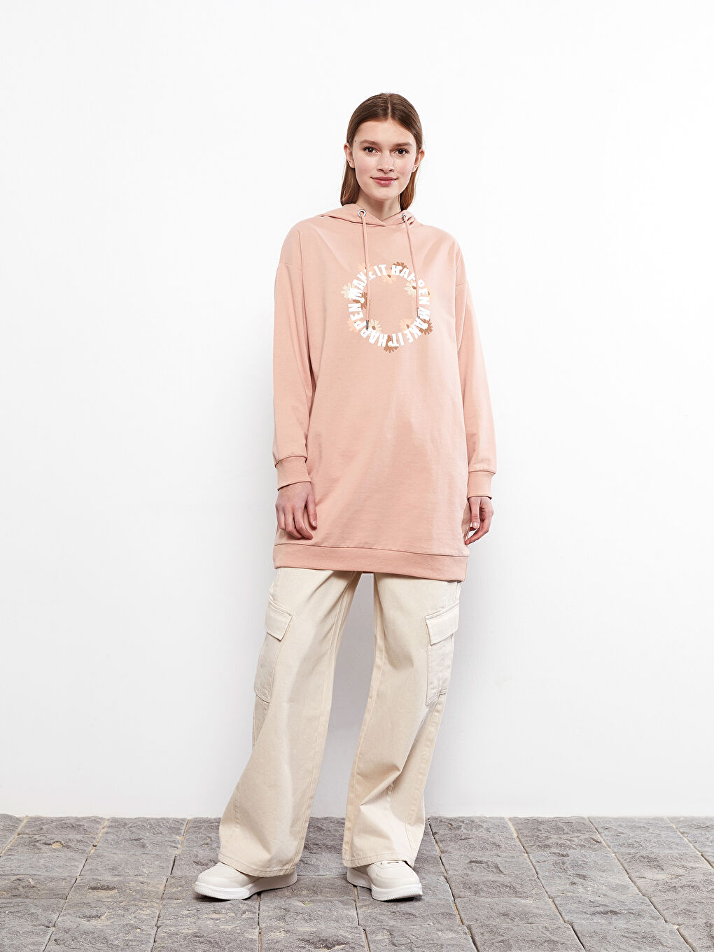 LCW Modest Mat Pembe Kapüşonlu Baskılı Uzun Kollu Kadın Sweatshirt Tunik