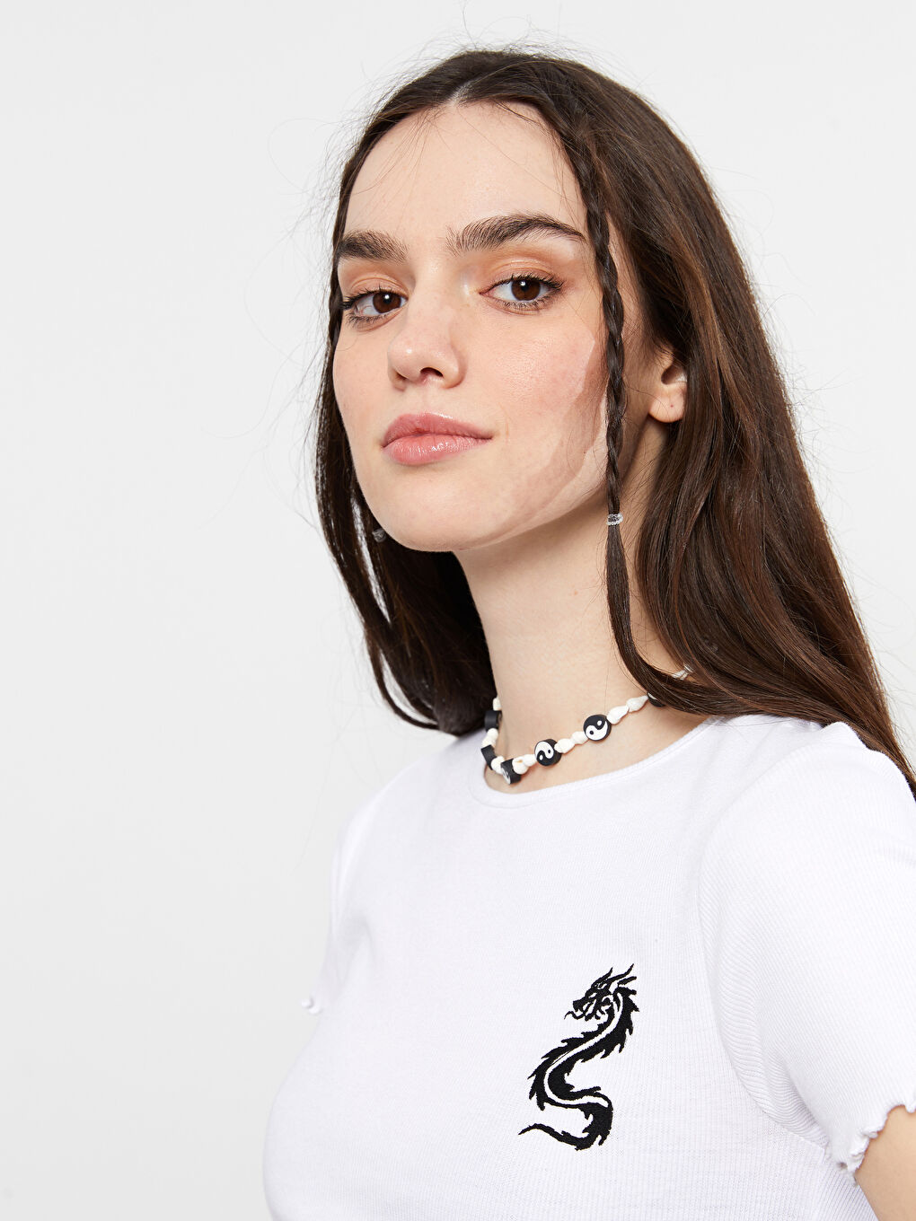 Beyaz Bisiklet Yaka Baskılı Kısa Kollu Kadın Crop-2