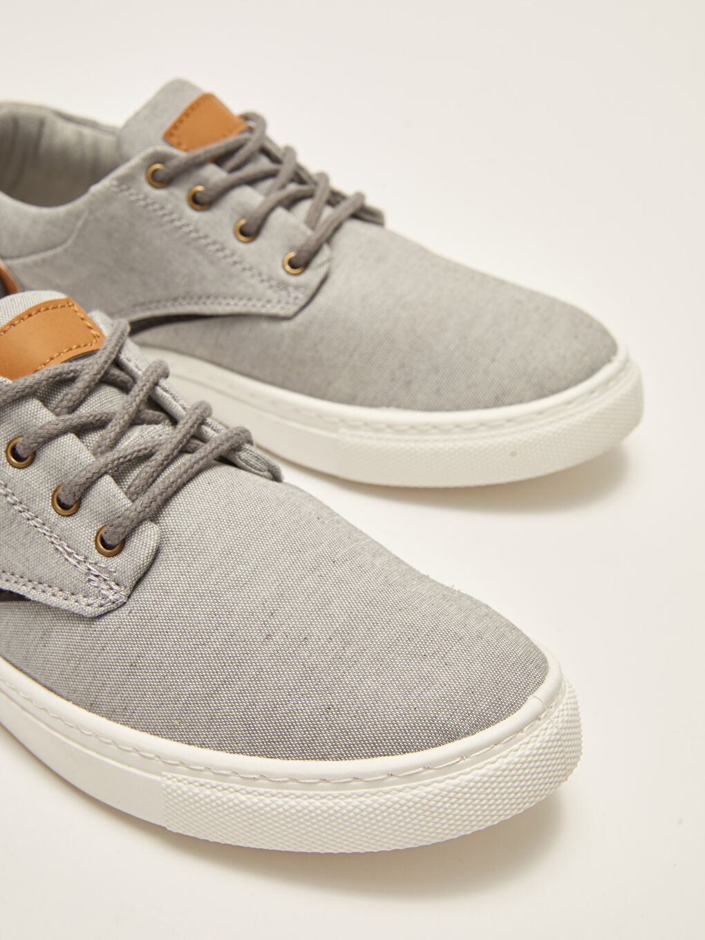 Кроссовки на шнуровке для мужчин-4