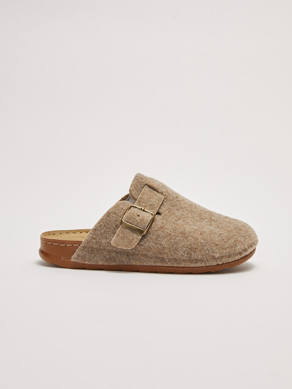 Kahverengi Tokalı Kadın Ev Terliği-1