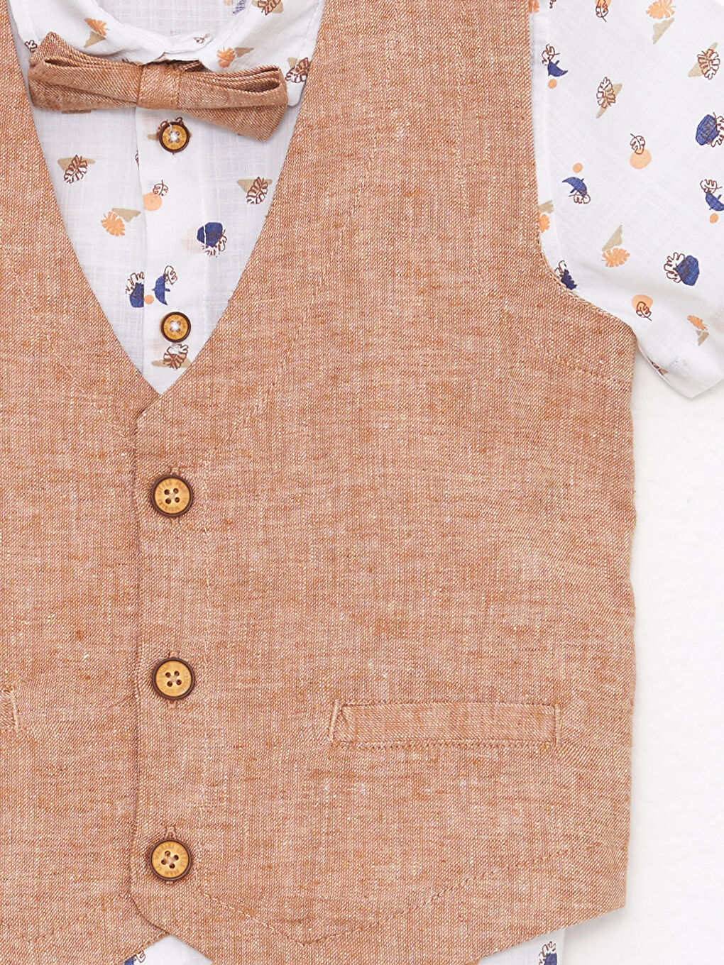 LCW baby Baby Boy Shirt Shorts Vest and Bow Tie Set of 4 -S2GA14Z1-LU7