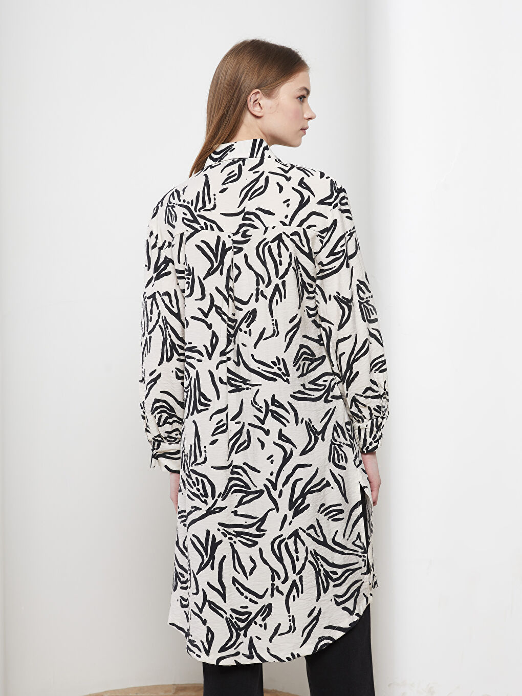 قميص تونيك منقوش للسيدات-4