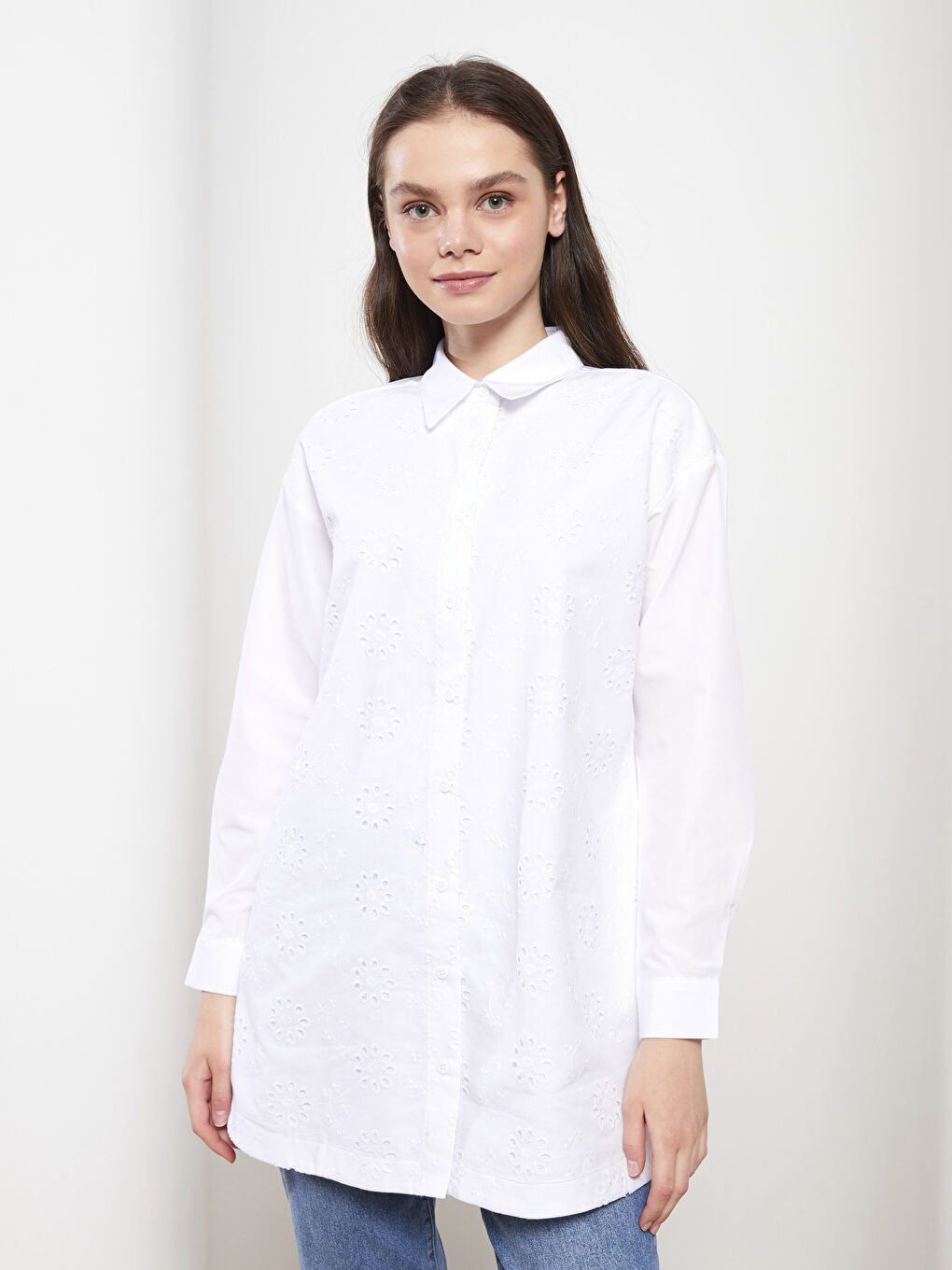 تونيك قميص بوبلين مطرز كم طويل للسيدات-1