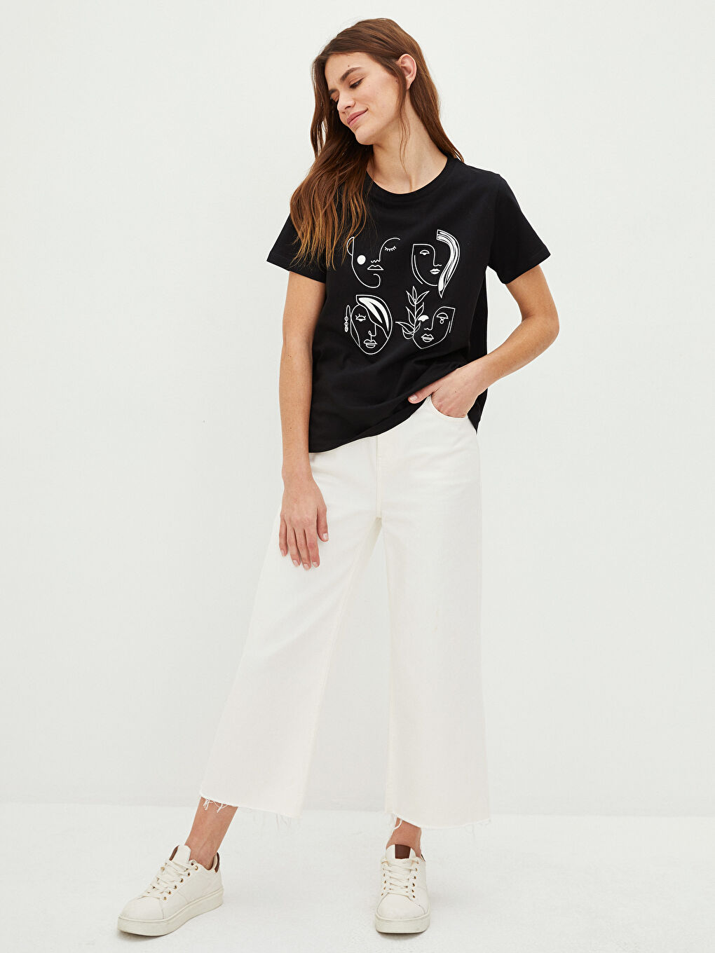 LCWAIKIKI Classic Crew Neck Printed Short Sleeve Cotton Women's T-shirt -S2GA67Z8-CVL