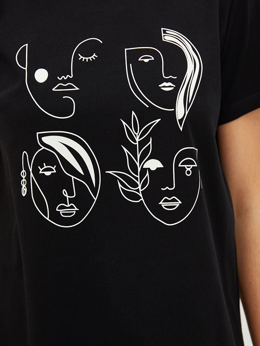 LCWAIKIKI Classic Crew Neck Printed Short Sleeve Cotton Women's T-shirt -S2GA67Z8-CVL