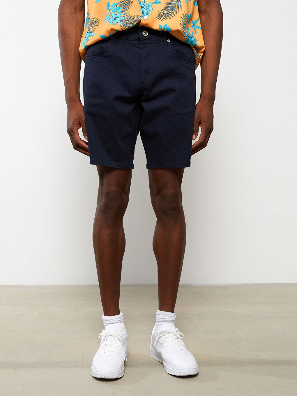 Lacivert Slim Fit Gabardin Erkek Şort-2