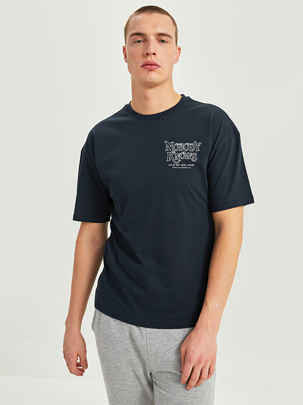 Antrasit Bisiklet Yaka Kısa Kollu Baskılı Penye Erkek Tişört-1