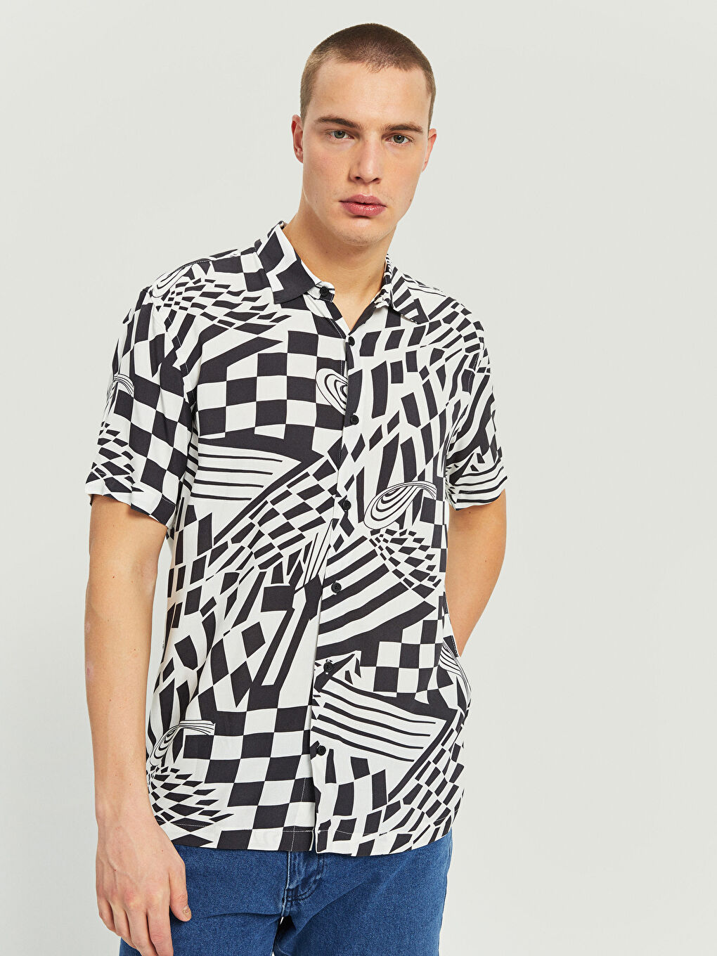 Chemise pour Hommes à Manches Courtes À Motifs en Viscose Coupe Régulière-4