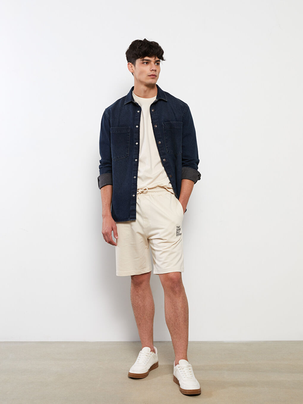 Bej Standart Kalıp Örme Erkek Şort