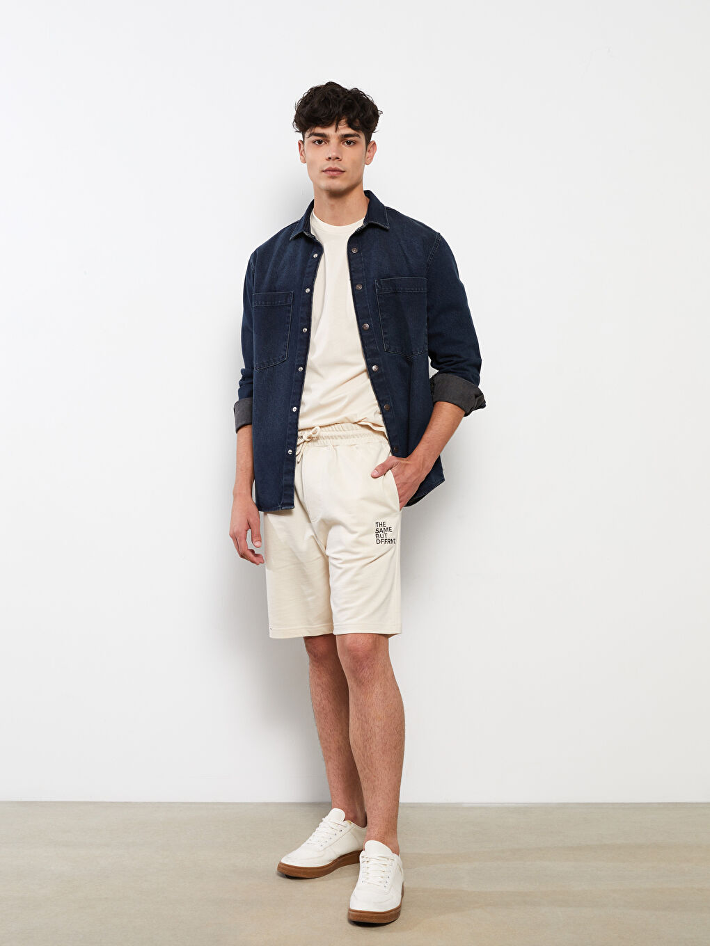 Bej Standart Kalıp Örme Erkek Şort-1