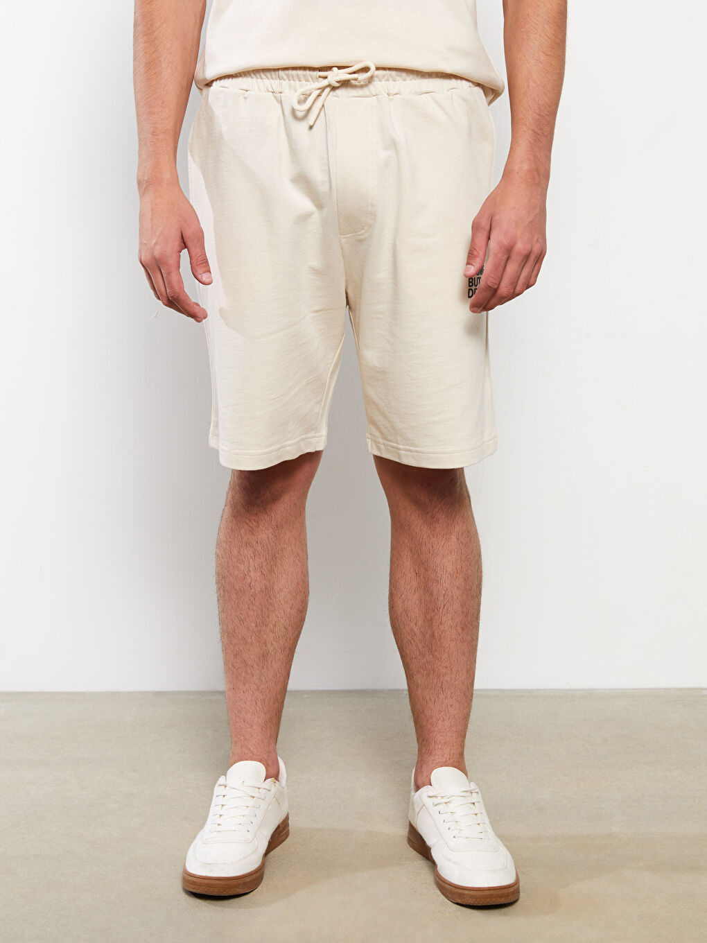 Bej Standart Kalıp Örme Erkek Şort-3