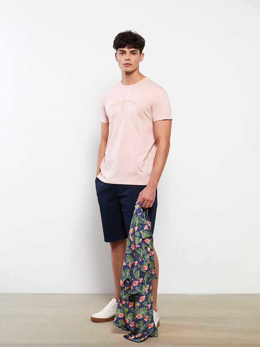 Pembe Bisiklet Yaka Kısa Kollu Baskılı Penye Erkek Tişört