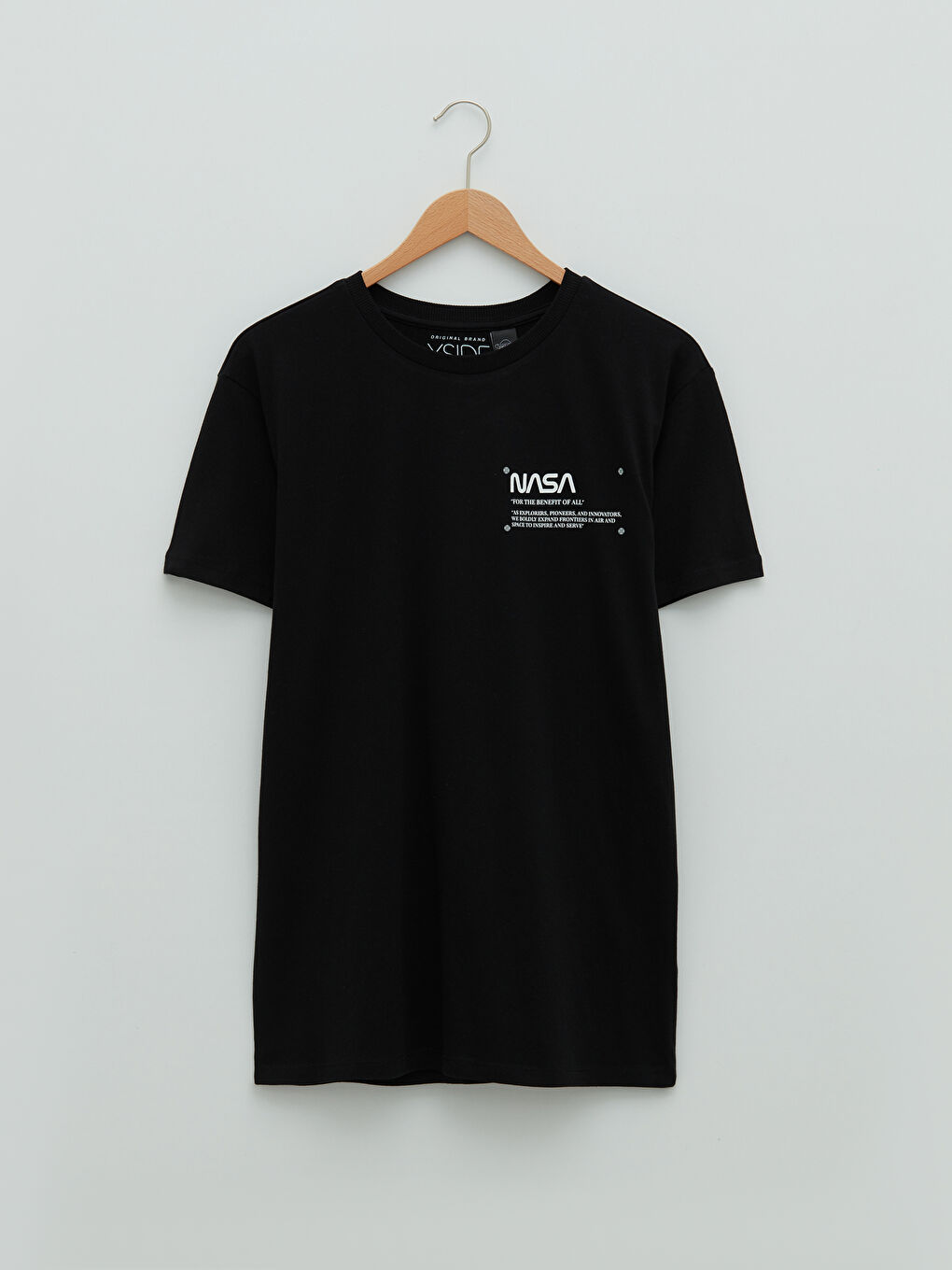 Siyah Bisiklet Yaka Kısa Kollu Nasa Baskılı Penye Erkek Tişört-4